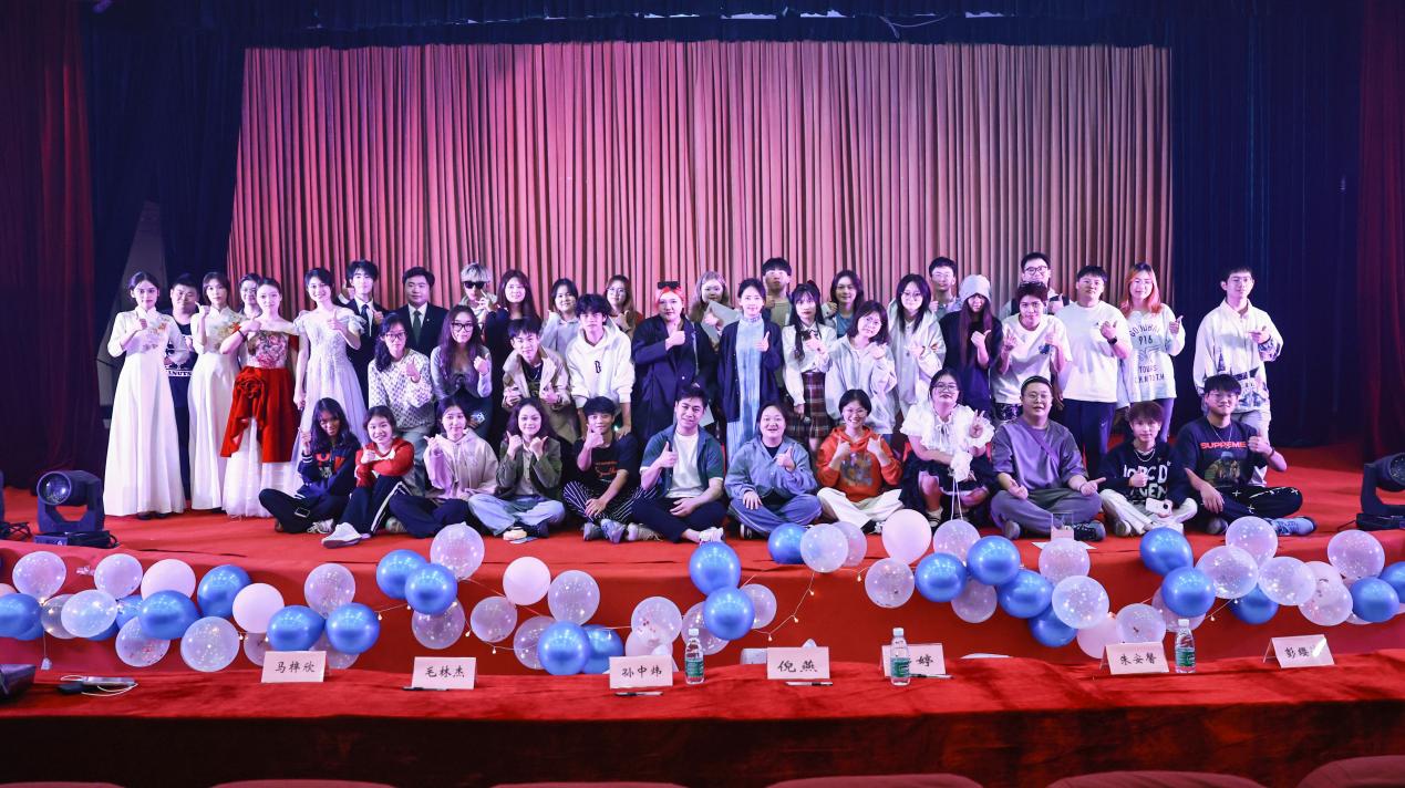 决赛大合照 决赛大合照