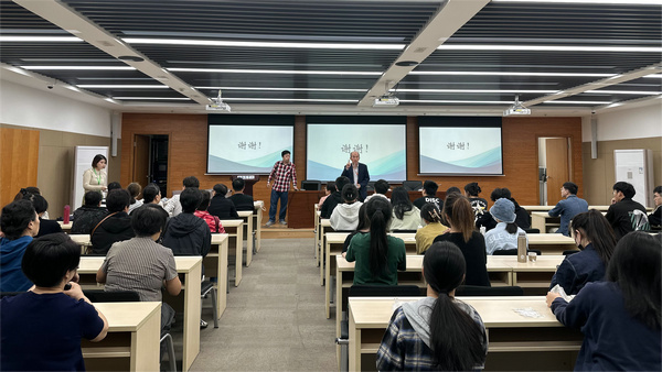 上海商学院2023年下半年高等教育自学考试-考前考务培训会